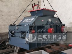 1200x800直聯式對輥破碎制砂機發往湖北武漢